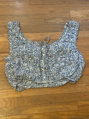 American Eagle Outfitters Blue Floral Crop Tank